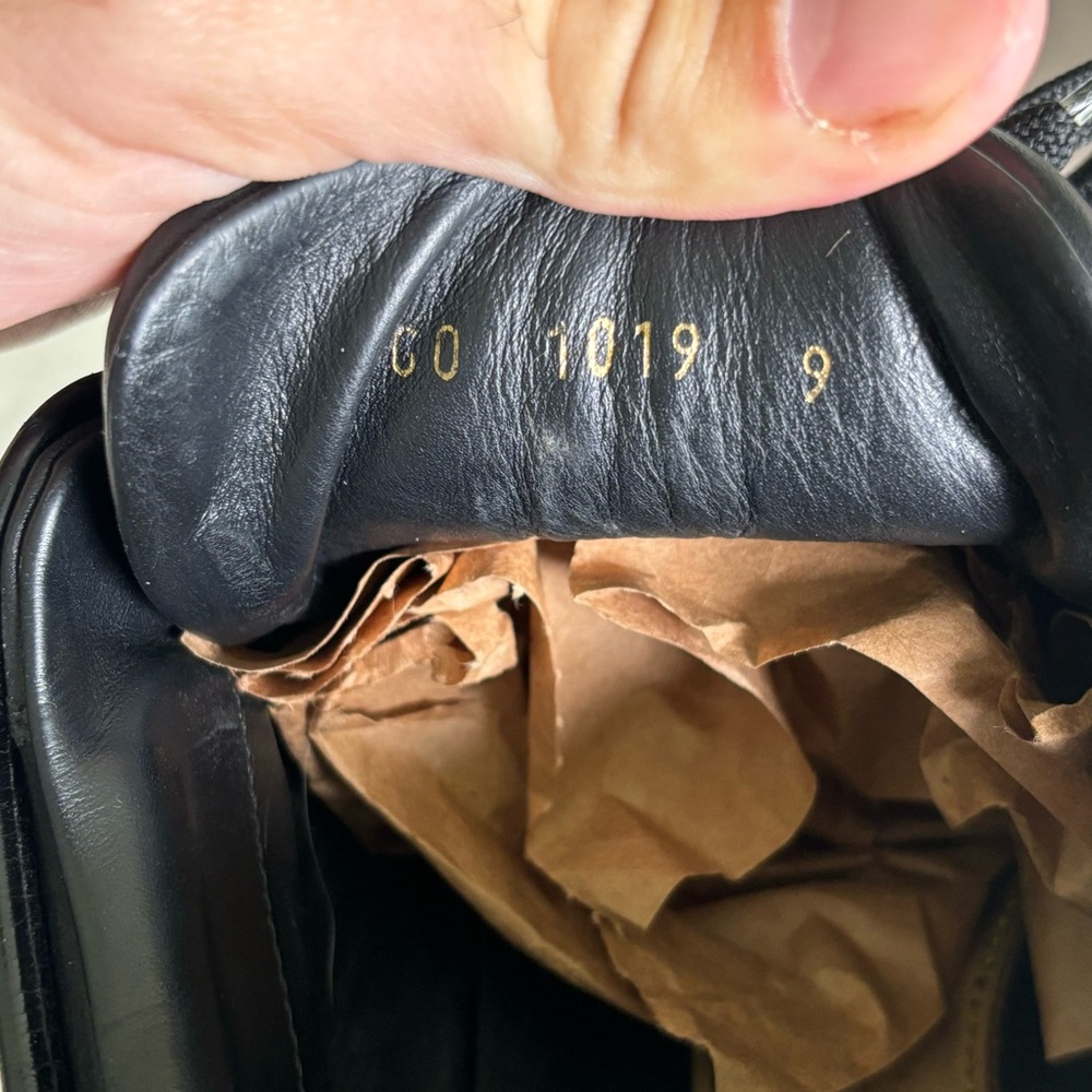 Louis Vuitton Black LV Monogram Engraved Sneakers 🔥 - Picture 8 of 11